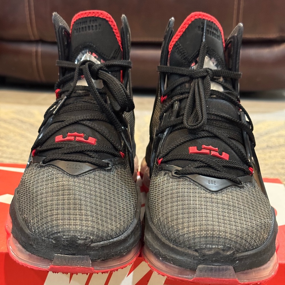 Nike Lebron XIX 19 Basketball Shoes Black University Red Men's Sz 8 CZ0203-001 - Picture 4 of 7